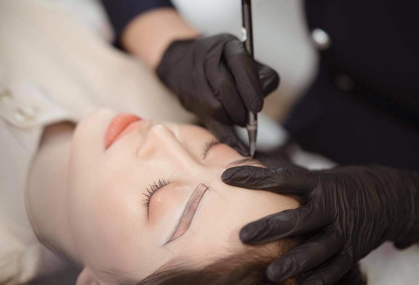 Nâng cao tay nghề nhân viên cũng được doanh nghiệp này đặt biệt quan tâm - Ảnh: Thương Nguyễn Eyebrows Beauty - Ảnh: 