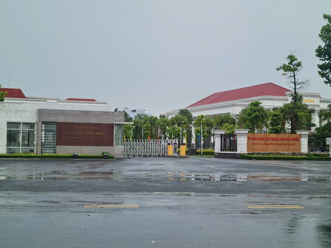 UBND TP Long Xuyên nơi có nhiều lãnh đạo bị xem xét kỷ luật - Ảnh CTV