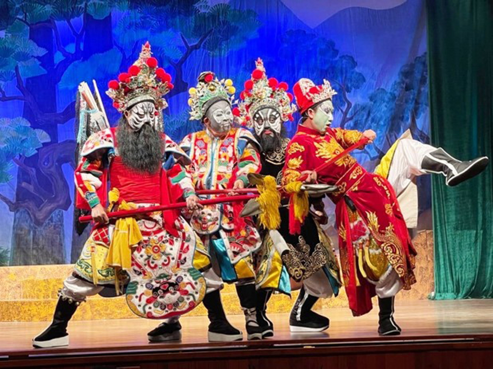 Bài 1: Khủng hoảng nhân sự và “vùng trắng” đào tạo Các loại hình nghệ thuật truyền thống đang có khoảng trống lớn về lực lượng kế thừa - ẢNH: THẢO VÂN
