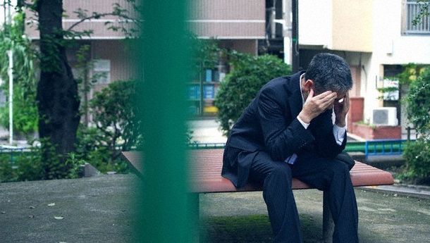 Nhiều người Nhật Bản luôn cảm thấy cô đơn. Trong đó, Đàn ông có nhiều khả năng trải qua sự cô đơn hơn phụ nữ