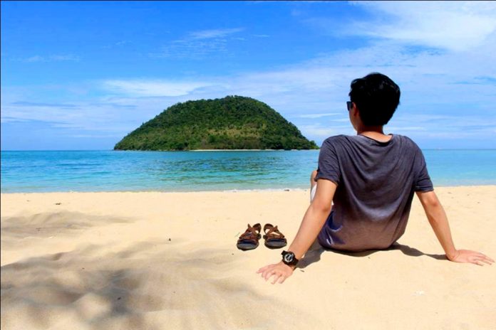 Lần đầu con đi du lịch không có bố mẹ bên cạnh (ảnh minh họa)