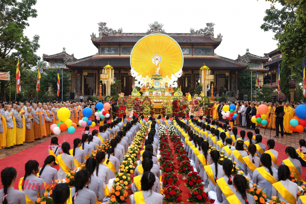 Đại lễ Phật đản Phật lịch được tổ chức theo nghi thức truyền thống của Phật giáo tại cố đô Huế