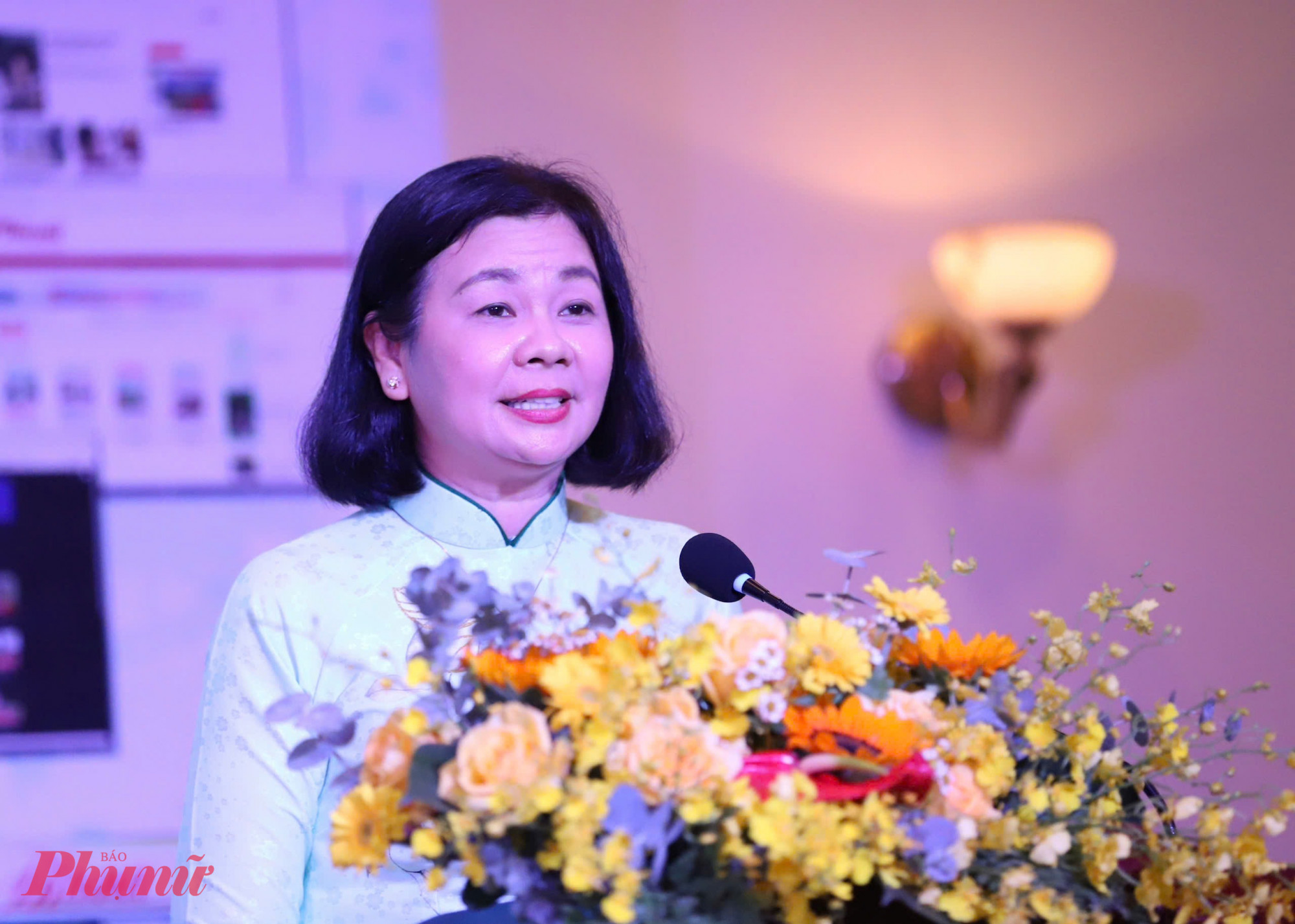 Báo Phụ nữ TPHCM kỷ niệm 50 năm ngày ra số báo đầu tiên: Viết tiếp hành trình rực rỡ Bà Lý Việt Trung - Tổng Biên tập Báo Phụ nữ TPHCM phát biểu tại buổi lễ
