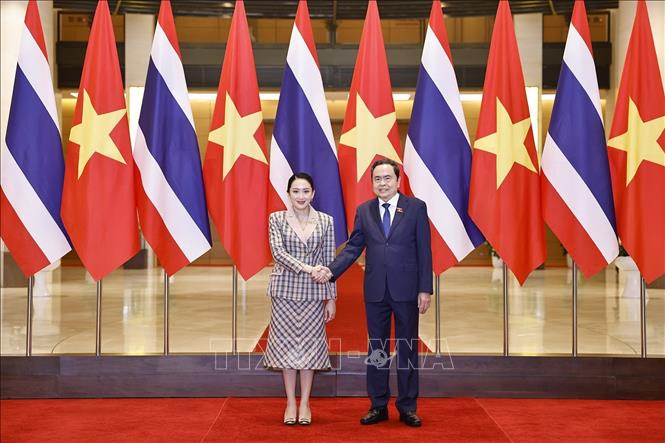 Trong chuyến công tác, ại Nhà Quốc hội, Chủ tịch Quốc hội Trần Thanh Mẫn hội kiến Thủ tướng Vương quốc Thái Lan Paetongtarn Shinawatra thăm chính thức Việt Nam, đồng chủ trì Kỳ họp lần thứ 4 Nội các chung Việt Nam - Thái Lan