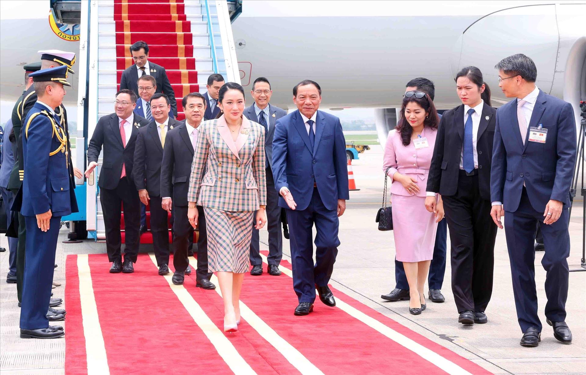 Tại lễ đón, Nữ thủ tướng Thái Lan Paetongtarn Shinawatra 