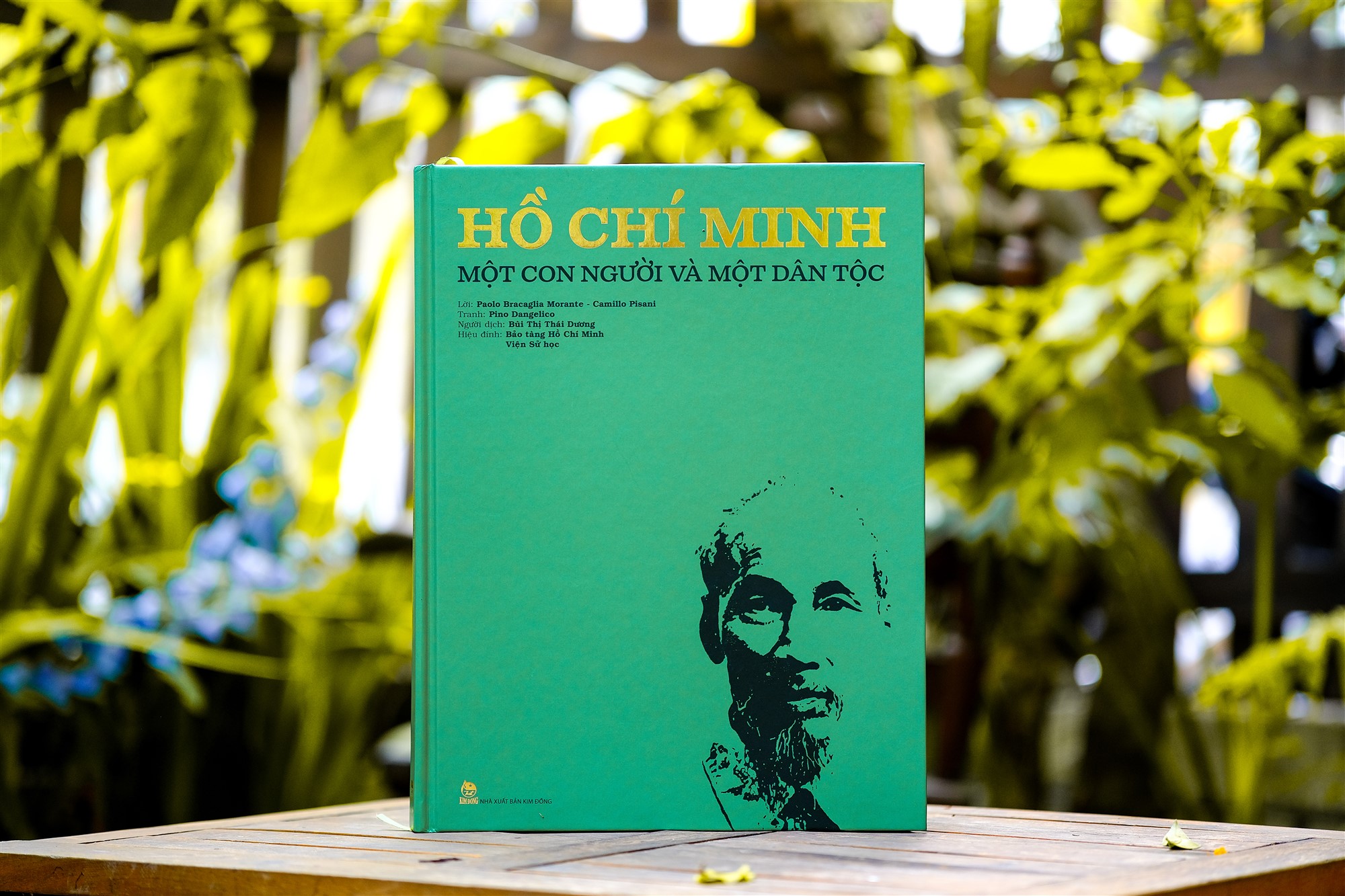Đây cũng là ấn phẩm hiếm hoi kể về cuộc đời của Chủ tịch Hồ Chí Minh ở hình thức truyện tranh. 