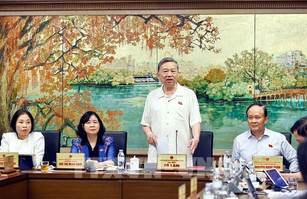 Tổng bí thư Tô Lâm: Luật pháp không phục vụ riêng cho nhóm nào mà cho toàn dân Tổng Bí thư Tô Lâm, Đại biểu Quốc hội thành phố Hà Nội phát biểu. Ảnh: Doãn Tấn - TTXVN