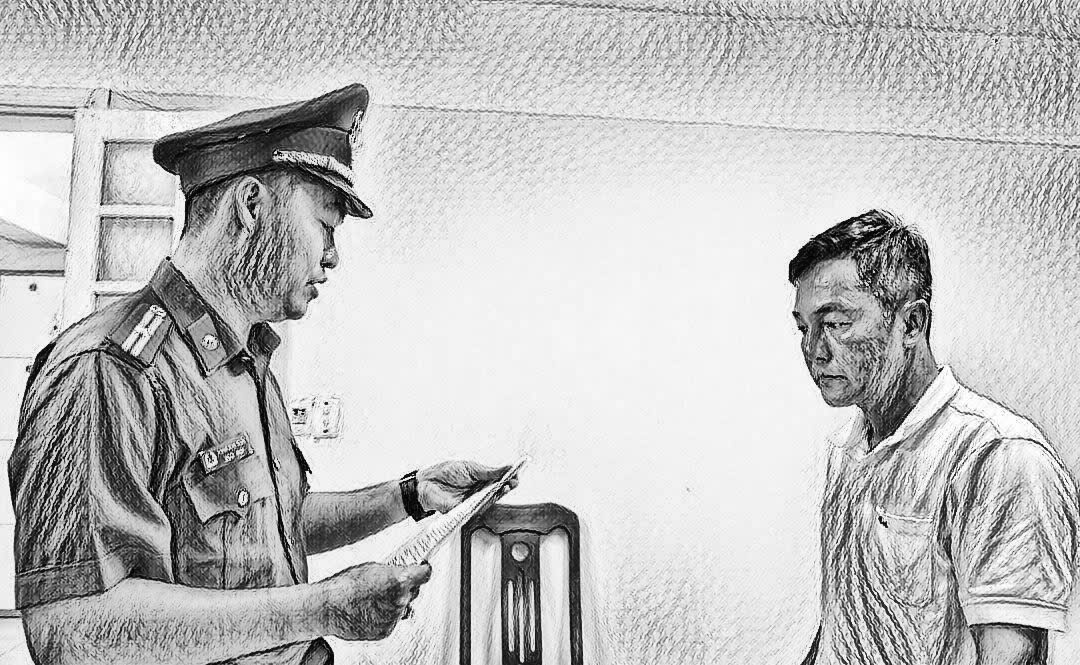 Bắt đối tượng tổ chức chém người để giành chức chủ tịch công ty khai thác cát ở Quảng Nam Công an đọc các lệnh khởi tố và lệnh bắt đối với bị can Phạm Chiến Thắng_Ảnh: CACC