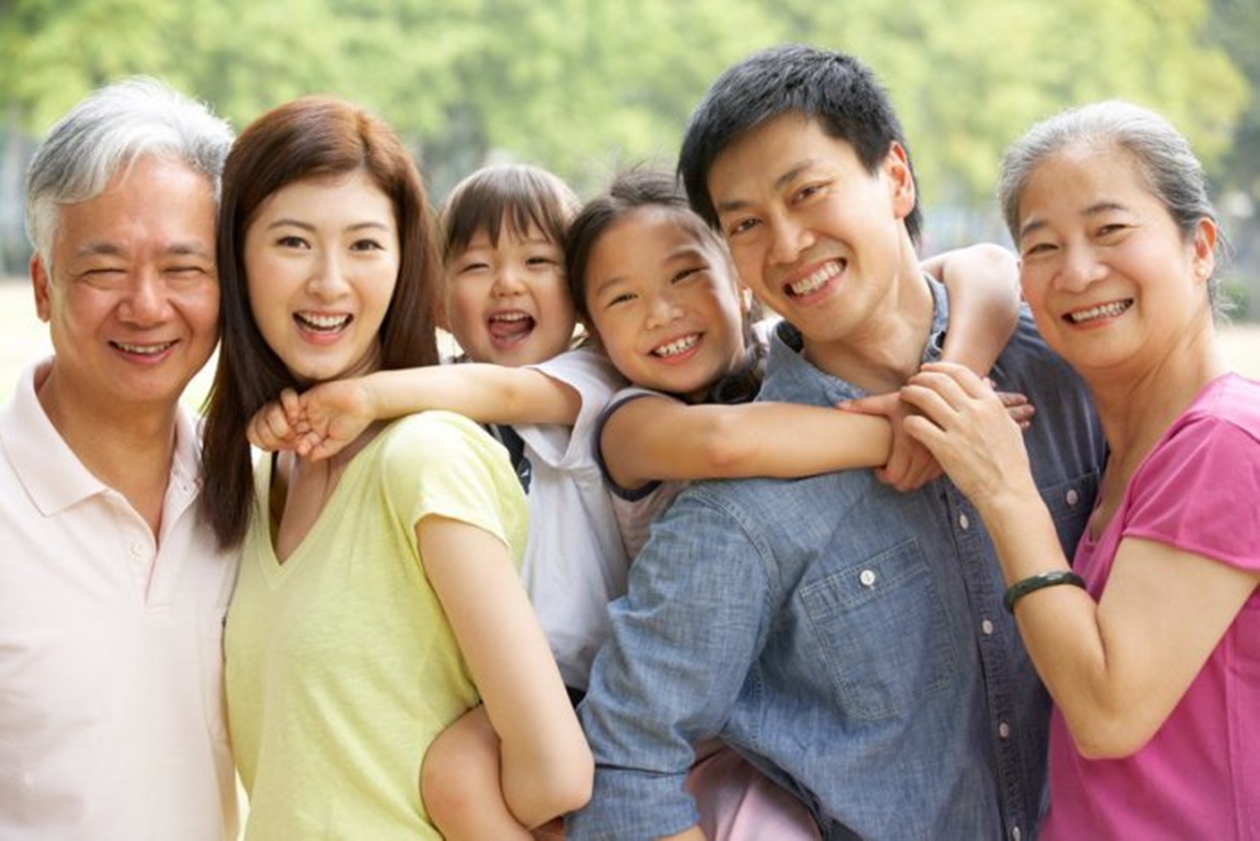 Thái độ sống, sự chân thành và tình yêu thương mới là thứ gắn kết gia đình (ảnh minh họa)
