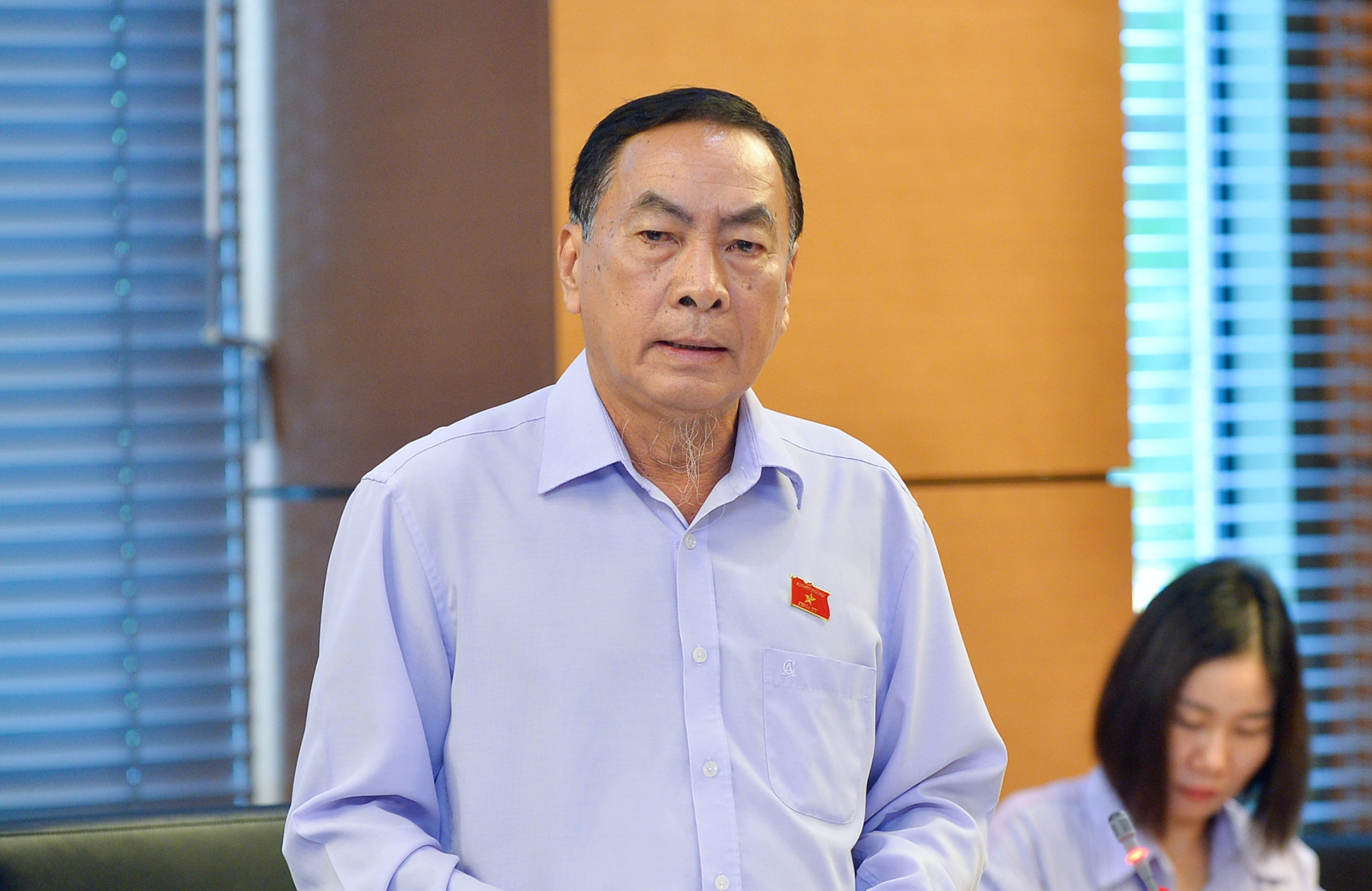 ĐBQH Phạm Văn Hòa lo ngại hy sinh đời bố, củng cố đời con nếu bỏ tử hình với tội tham ô, tham nhũng 