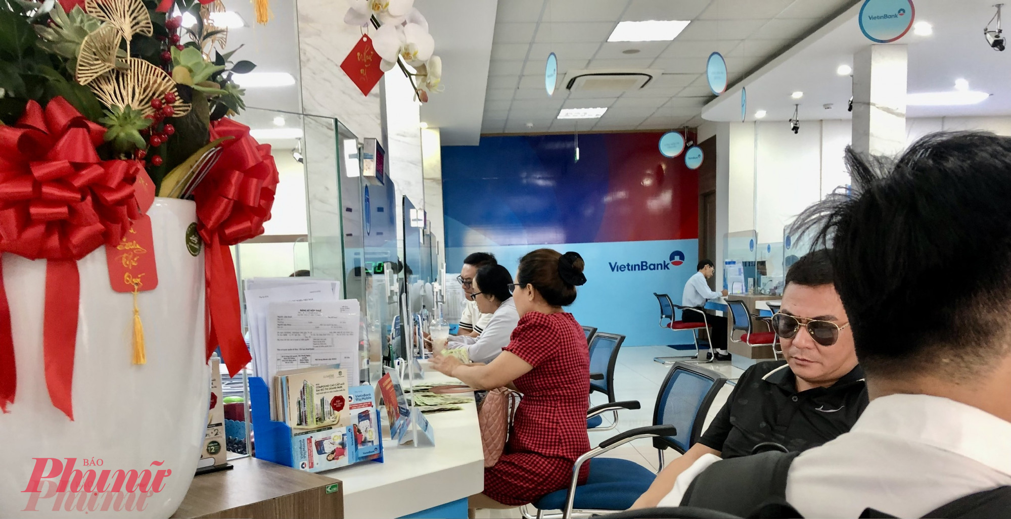 Trong thời gian tới, lãi suất huy động tại các ngân hàng không còn giảm nhanh và sâu như thời gian qua - Ảnh: Thanh Hoa