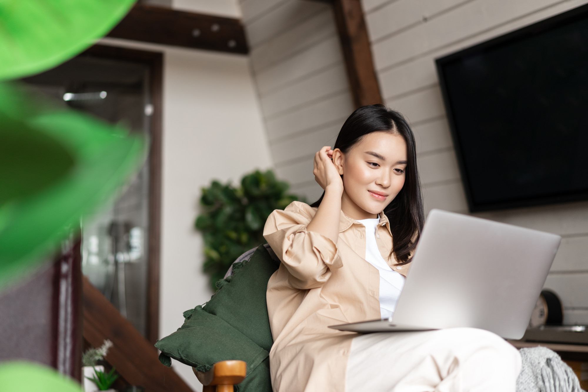 Từ ngày ly hôn, ba mẹ con tôi sống tự do, thoải mái và vô cùng hài lòng với cuộc sống này (ảnh Freepik)