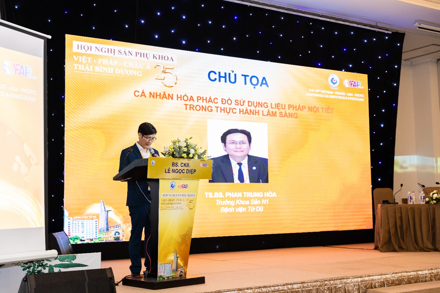 Phiên hội thảo vệ tinh chủ đề “Cá nhân hóa phác đồ sử dụng liệu pháp nội tiết trong thực hành lâm sàng” - Ảnh: Linh Tâm