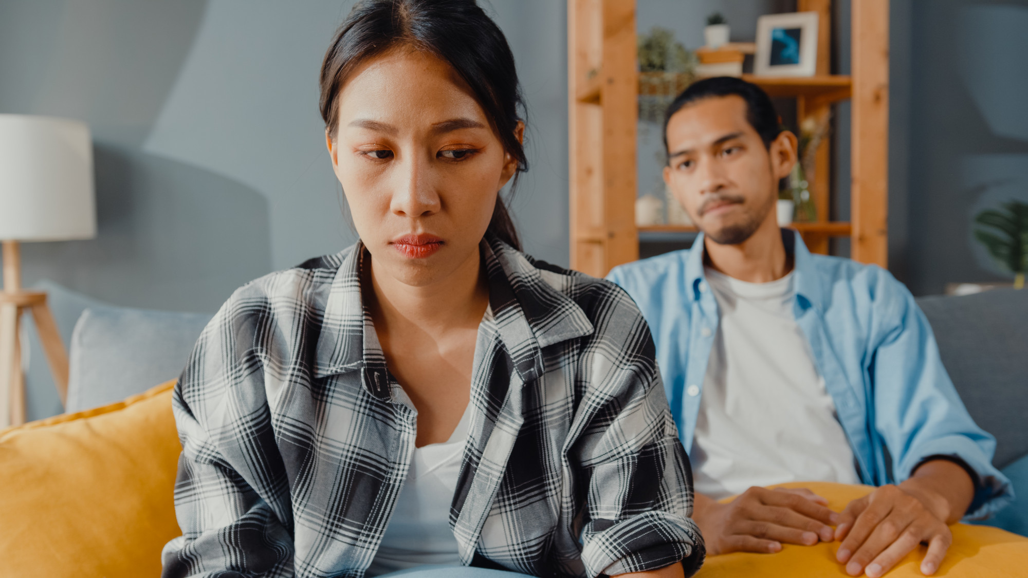 Người phụ nữ ấy không muốn cam chịu bị đối đãi như một quản gia không lương nữa, cô muốn ly hôn (ảnh Freepik)