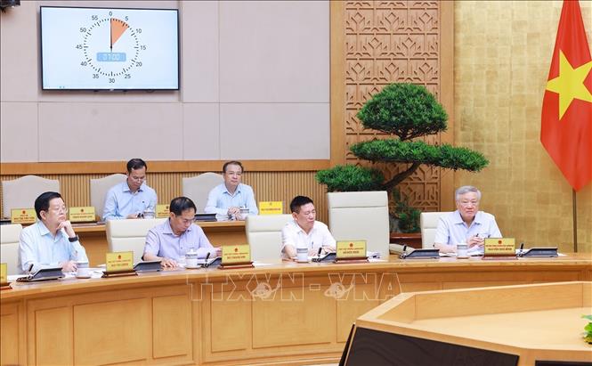 Thủ tướng Phạm Minh Chính: Thay đổi tư duy từ quản lý sang kiến tạo, phục vụ Các thành viên Chính phủ tham dự Phiên họp Chính phủ chuyên đề về xây dựng pháp luật tháng 5 năm 2025. Ảnh: Dương Giang/TTXVN