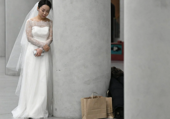 Haàn Quốc là một trong những quốc gia có tỷ lệ kết hôn thấp và có tỷ lệ sinh thập nhất thế giới. Ảnh: Shutterstock
