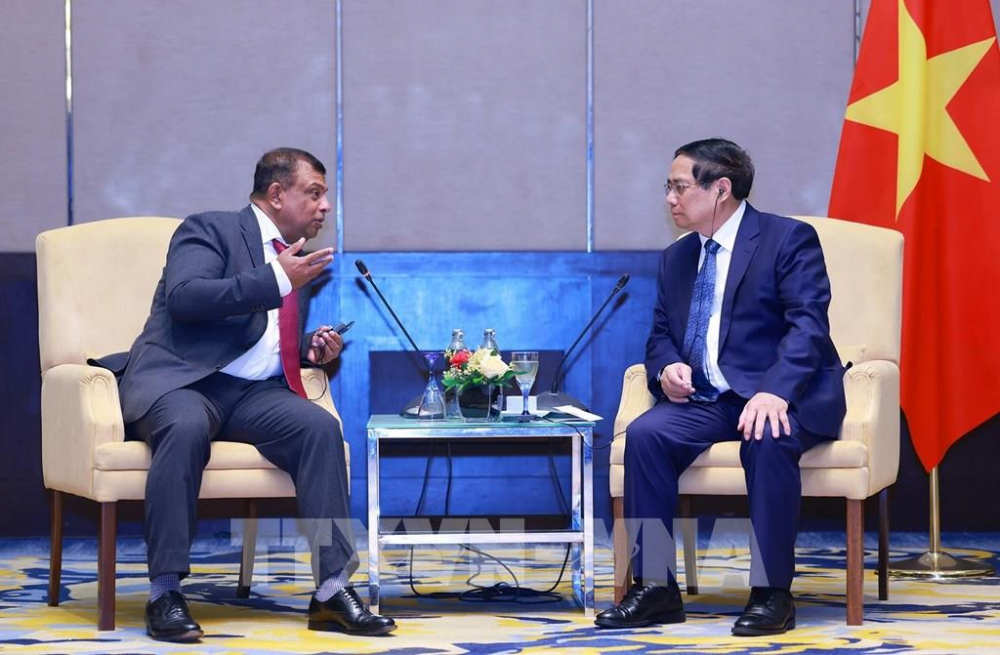 Thủ tướng Phạm Minh Chính làm việc với các doanh nghiệp hàng đầu Malaysia Thủ tướng Phạm Minh Chính tiếp Người sáng lập và Chủ tịch Tập đoàn Capital A Tony Fernandes. Ảnh: Dương Giang-TTXVN