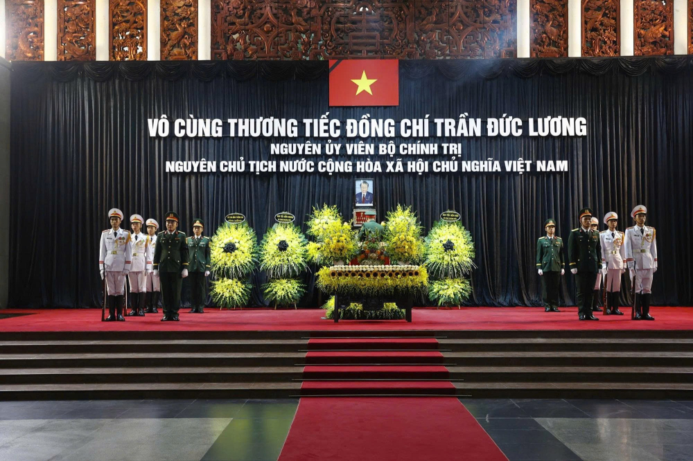 Lễ truy điệu nguyên Chủ tịch nước Trần Đức Lương diễn ra từ 7g sáng 25/5 - ảnh: VGP