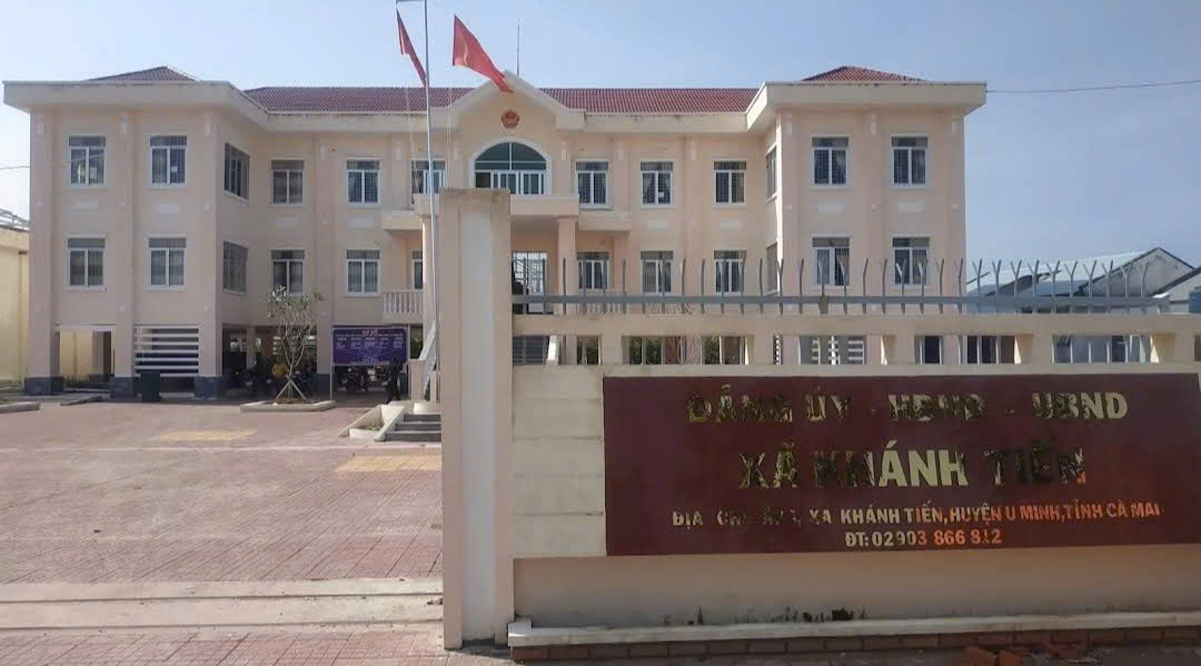 UBND xã Khánh Tiến nơi xảy ra mất cân đối hơn 2 tỉ, trong đó có khoản nợ tiền quán