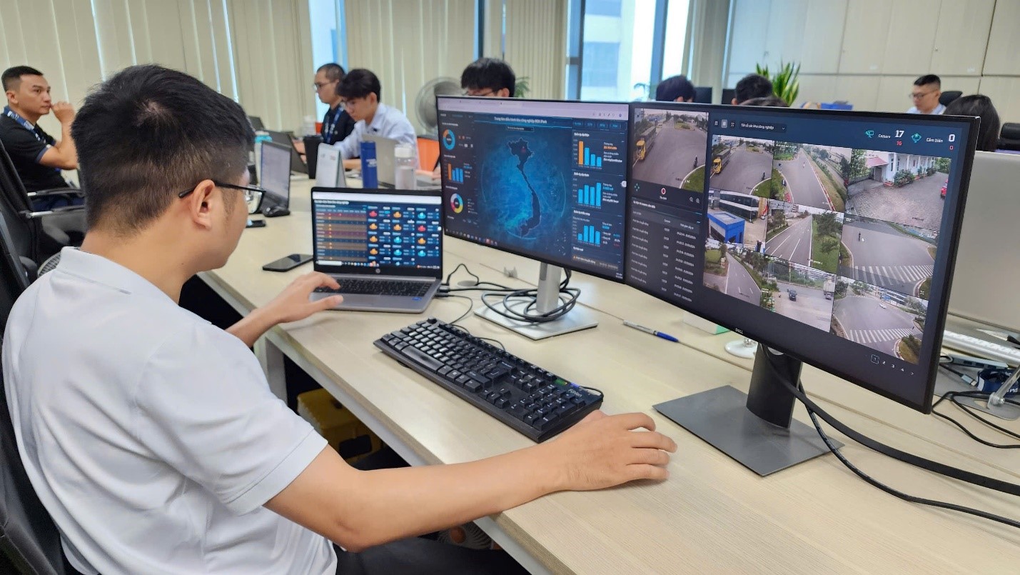 Công nghệ trở thành trung tâm hệ thống vận hành giúp ROX Group thực thi văn hóa số - Ảnh: ROX Group