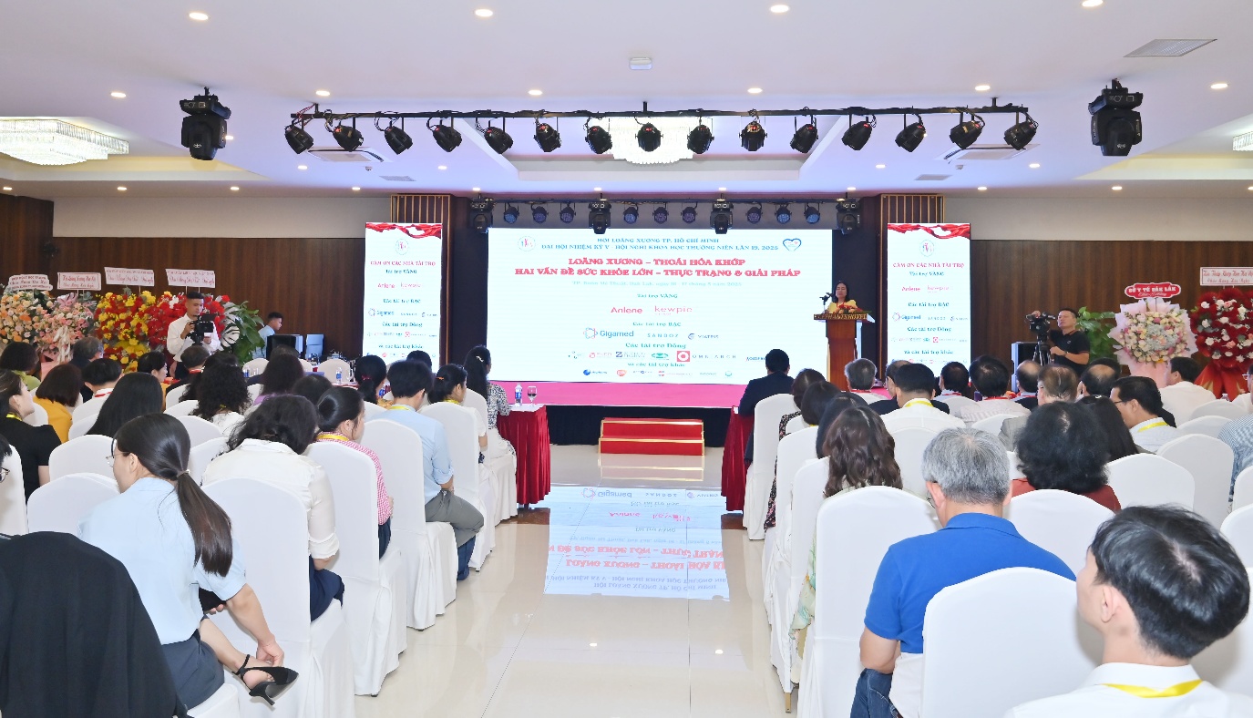 Hội nghị khoa học thường niên của Hội Loãng xương TPHCM đề cập tới nhiều khía cạnh lâm sàng, bệnh học của loãng xương và thoái hóa khớp