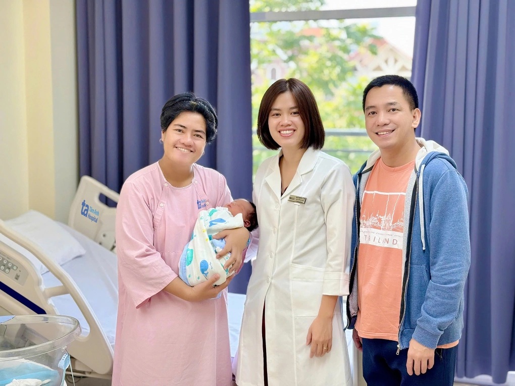 Chị Gicel Valdez Borja sinh con tại Bệnh viện Đa khoa Tâm Anh Hà Nội vào tháng 11/2024 - Ảnh: IVF Tâm Anh