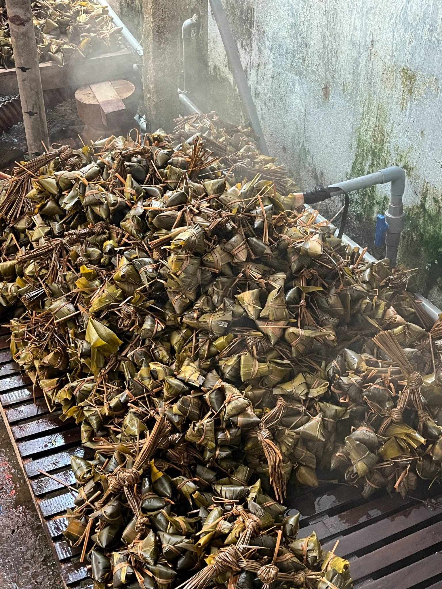 Bánh tro sau khi nấu chín