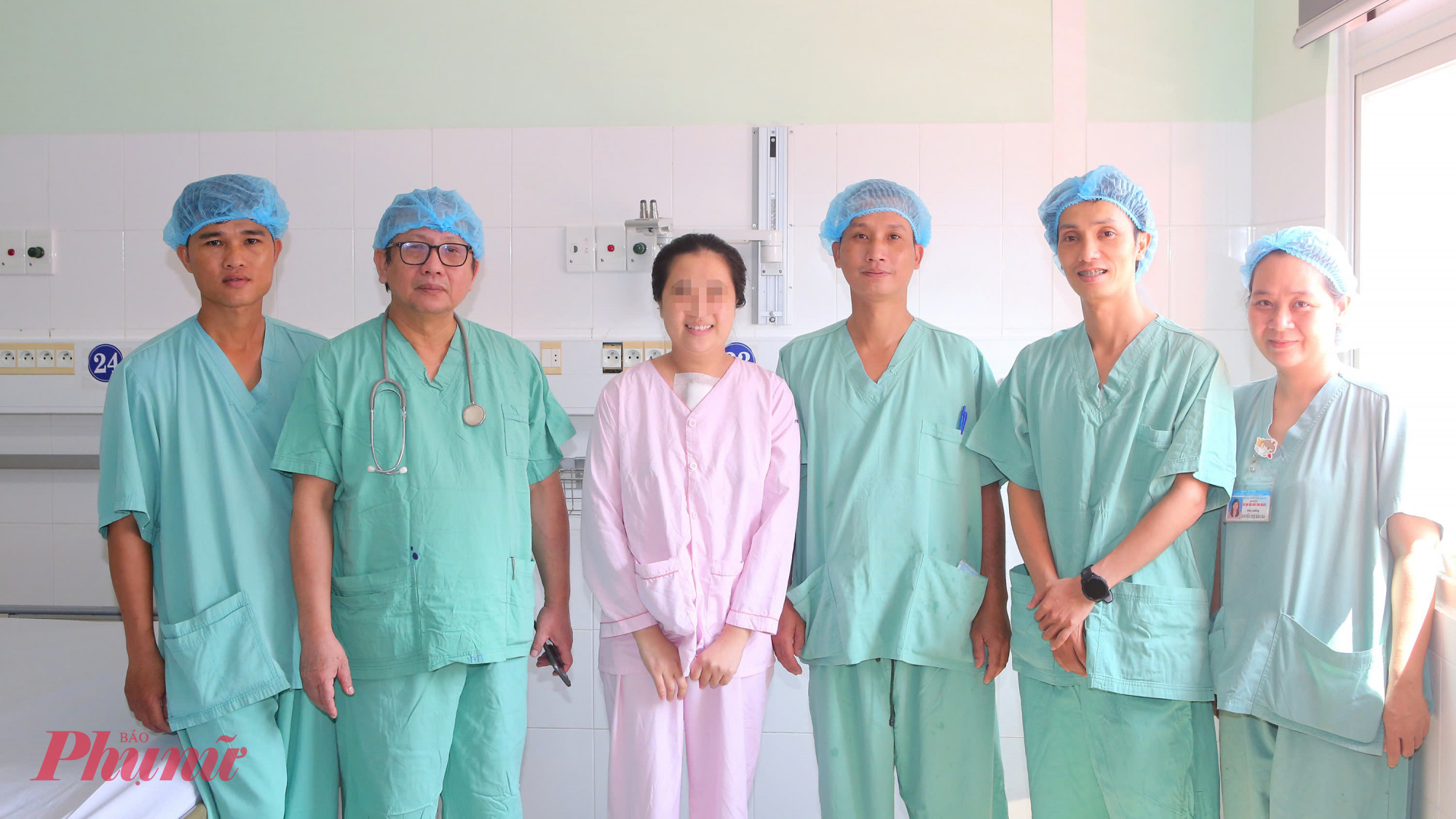 Bệnh nhân tri ân đội ngũ y, bác sĩ đã cứu sống mình