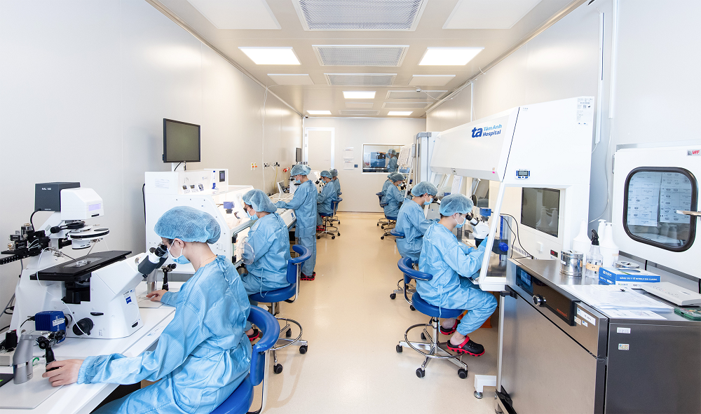 Hệ thống “lab trong lab” siêu sạch ISO 5 tại IVF Tâm Anh giúp tối ưu các điều kiện nuôi cấy phôi, tăng tỉ lệ thành công - Ảnh: IVF Tâm Anh