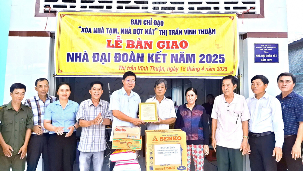 Không còn nhà tạm trên vùng sông nước miền Tây