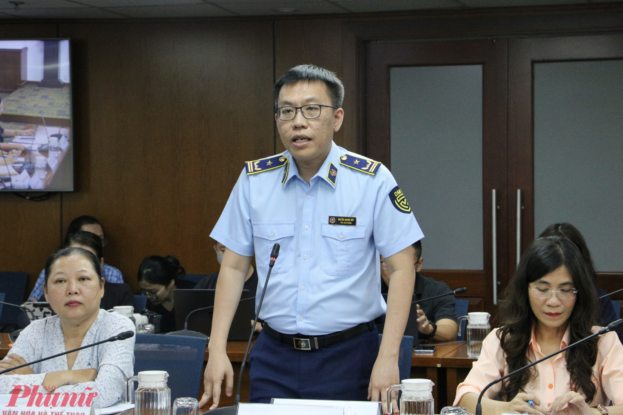 Ông Nguyễn Quang Huy – Phó Chi cục trưởng Chi cục Quản lý thị trường TPHCM thông tin trong buổi họp báo - Ảnh: Thanh Tâm