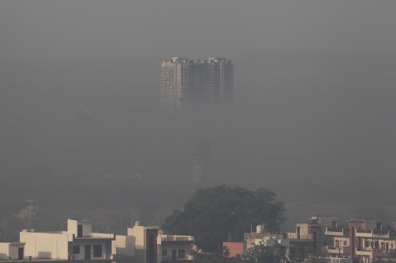 Nồng độ CO2 trong không khí cao kỷ lục - Ảnh: Getty image