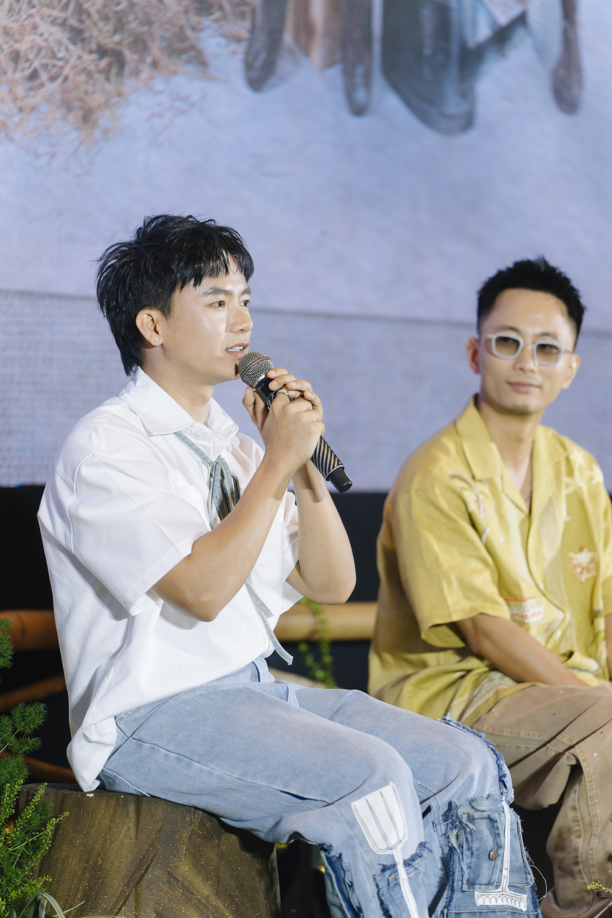 Bùi Công Nam nói được quay về tuổi thơ khi tham gia show