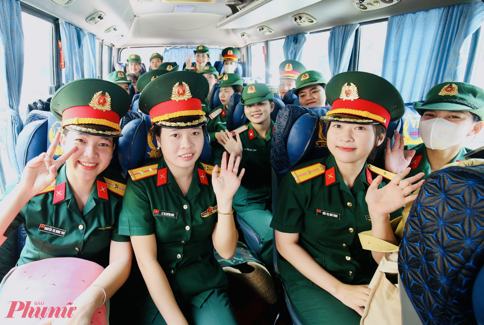 Sau chặng đường dài, dừ vất vả, nhưng các cán bộ, chiến sĩ đều rất hào hứng với nhiệm vụ A80.