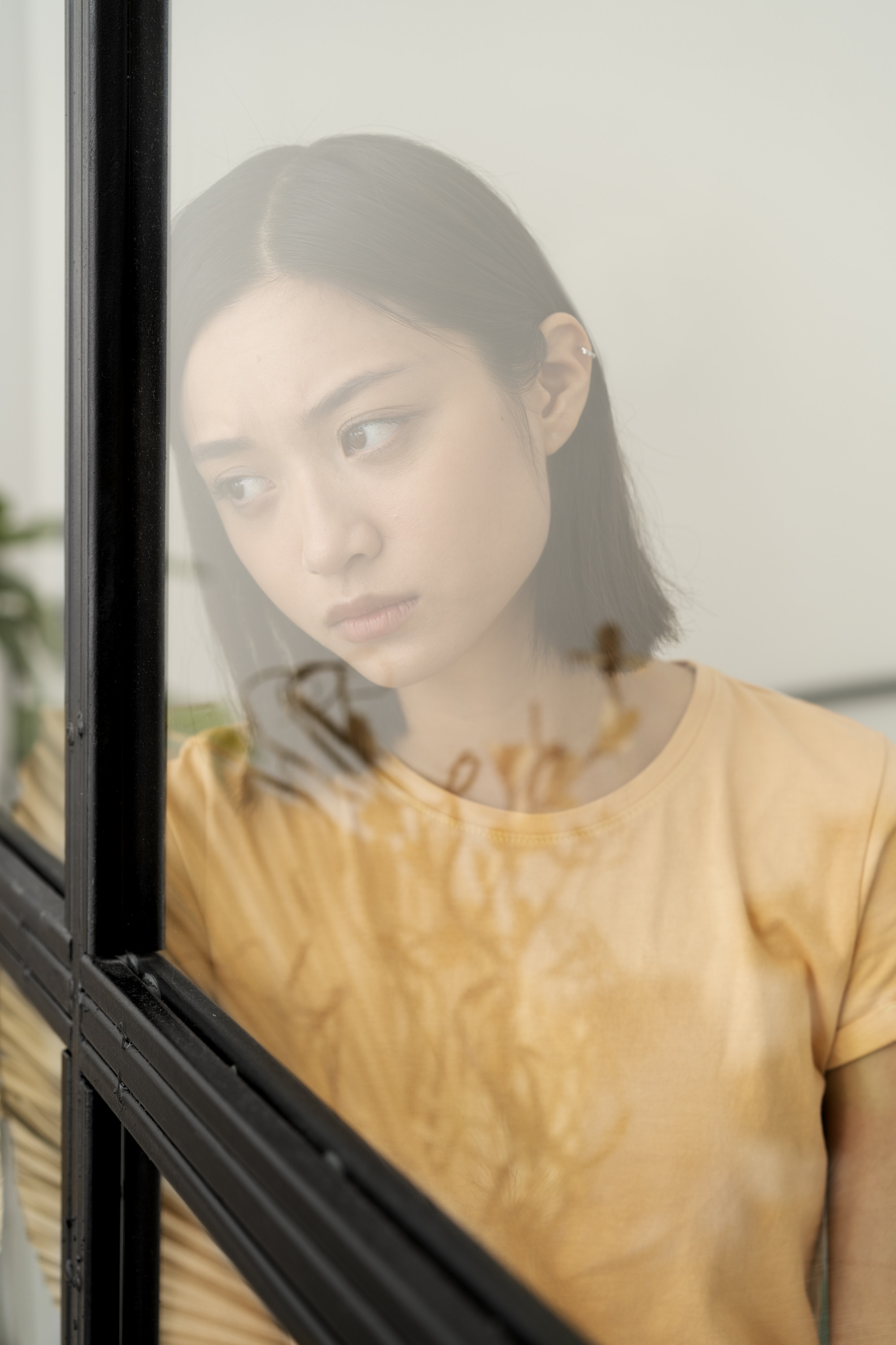 Nhiều người trẻ đang dần mất đi niềm vui cuộc sống ( Ảnh minh họa: Freepik)