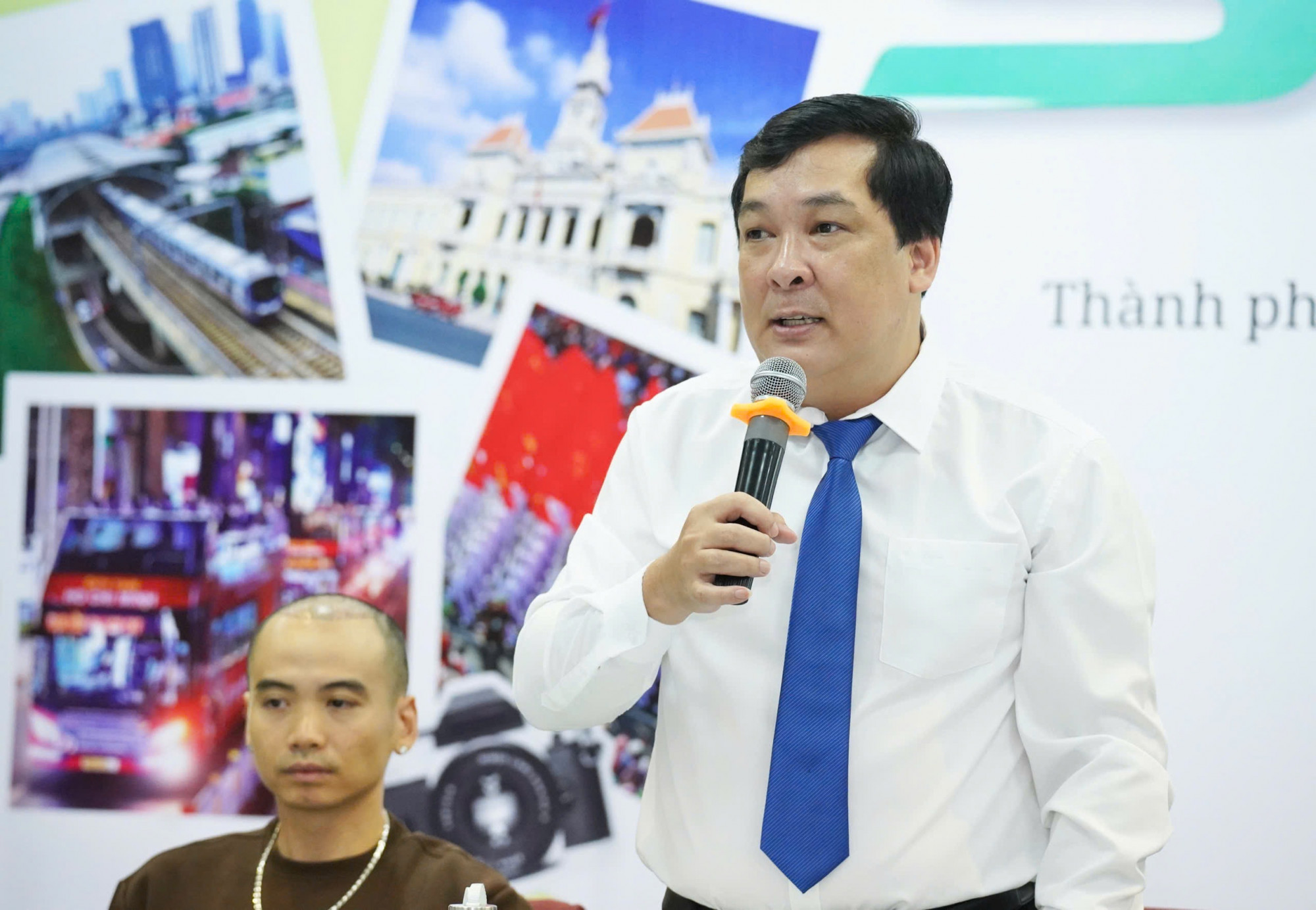 nhà báo Nguyễn Thái Bình, Phó Tổng biên tập báo Pháp luật TPHCM, Trưởng Ban tổ chức cuộc thi,
