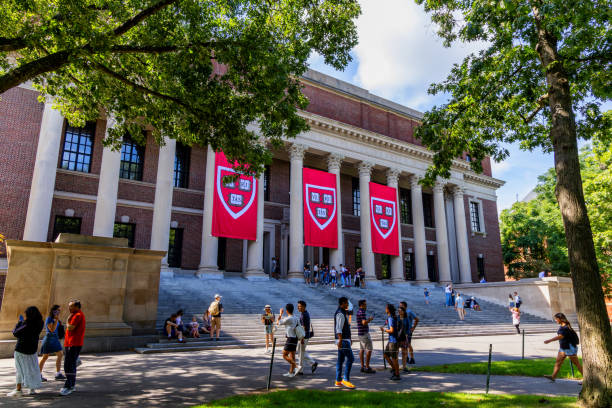 Trường đại học Harvard có đến 27% sinh viên là du học sinh - Ảnh: iStock