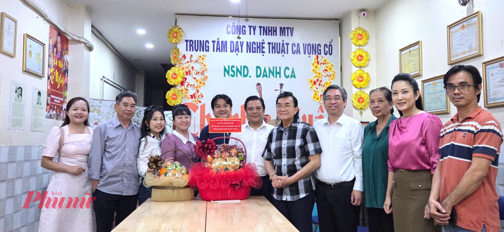 Chủ tịch Ủy ban M