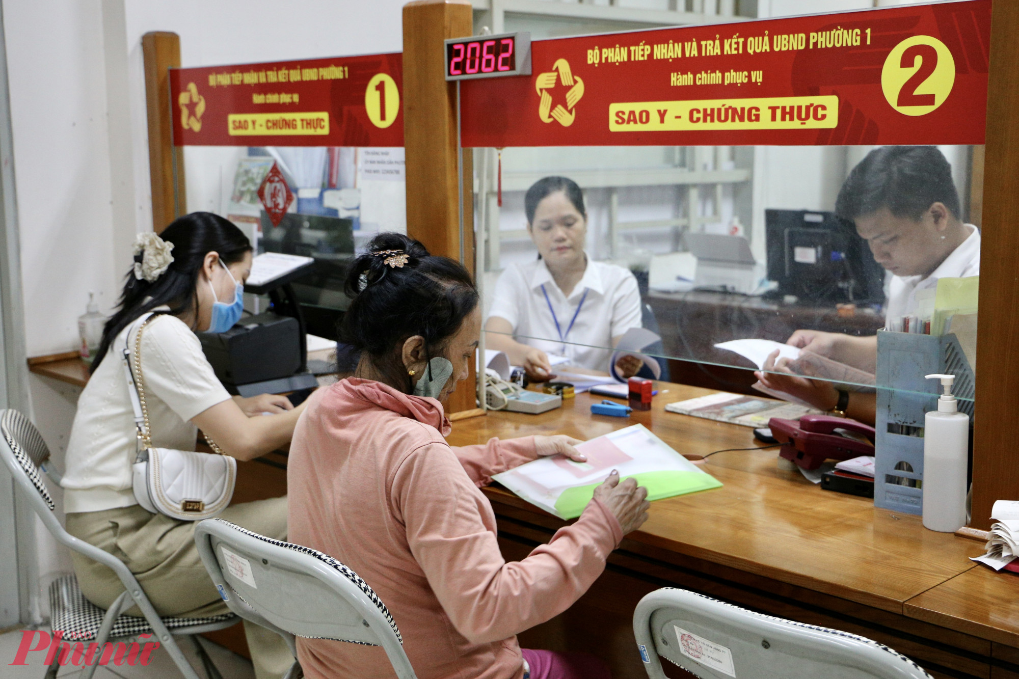 Hơn 54% cán bộ, 42% công chức và 34% viên chức sẵn sàng nghỉ việc khi bộ máy hành chính được sắp xếp - Ảnh: Thanh Tâm