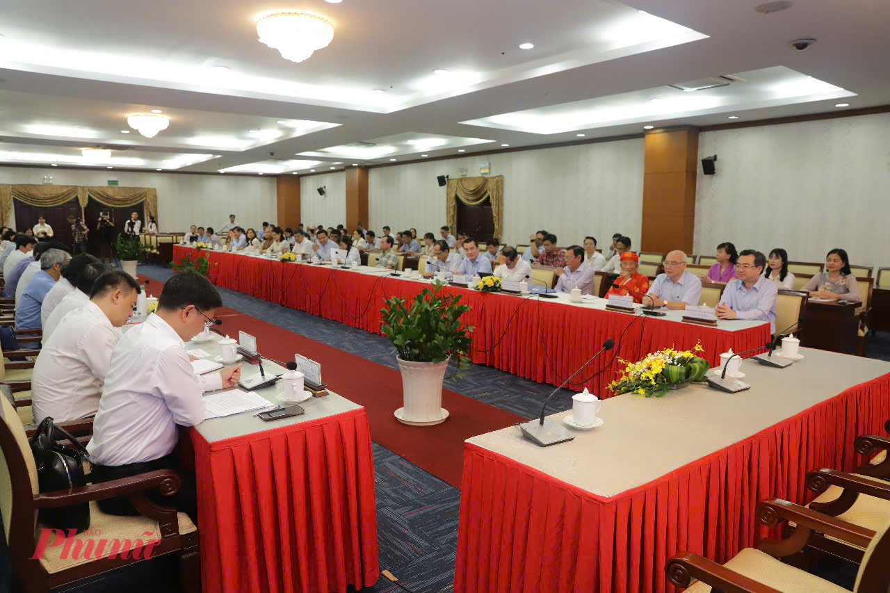 Các đại biểu tham dự Hội nghị tổng kết công tác báo chí, xuất bản năm 2024, triển khai nhiệm vụ 2025 - Ảnh: Trang Nguyễn
