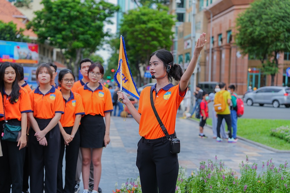 Sinh viên Quản trị du lịch HUTECH yên tâm về tài chính với mức học phí trọn khóa 154 triệu đồng - Ảnh: HUTECH