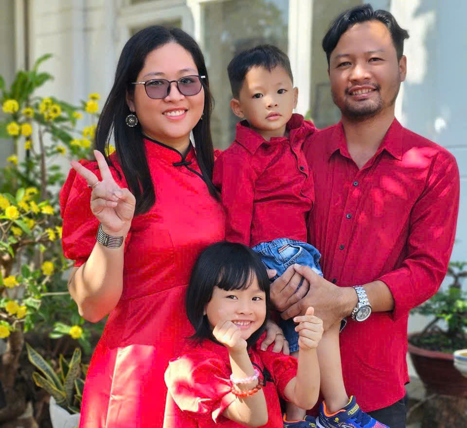 Gia đình anh Mộng luôn cân đối thời gian dành cho công việc và con cái. Ảnh do nhân vật cung cấp