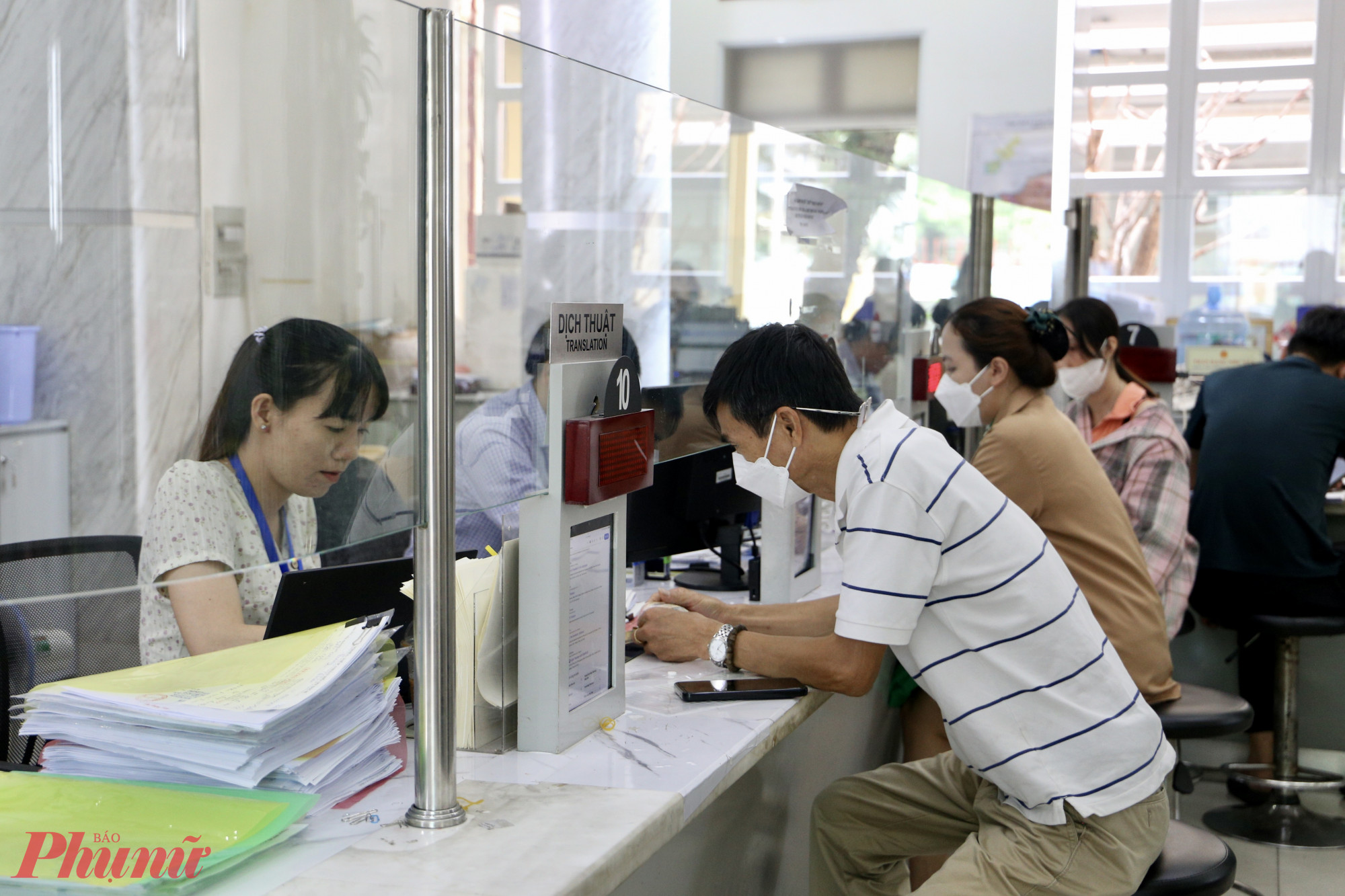 Thành phố đang hướng đến mục tiêu cung cấp 100% dịch vụ công trực tuyến toàn trình trên Cổng dịch vụ công quốc gia vào tháng 6/2025 - Ảnh: Thanh Tâm