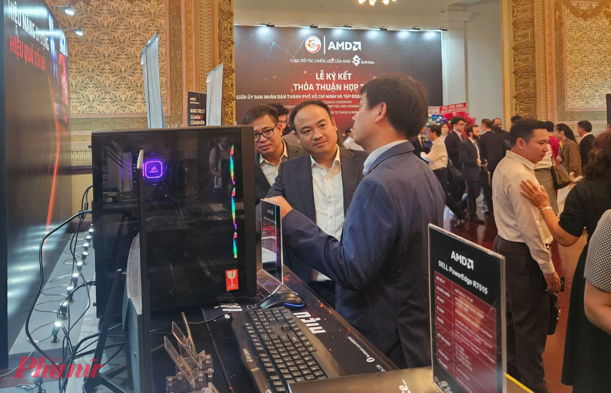 Các công nghệ của AMD được giới thiệu trong khuôn khổ lễ ký kết