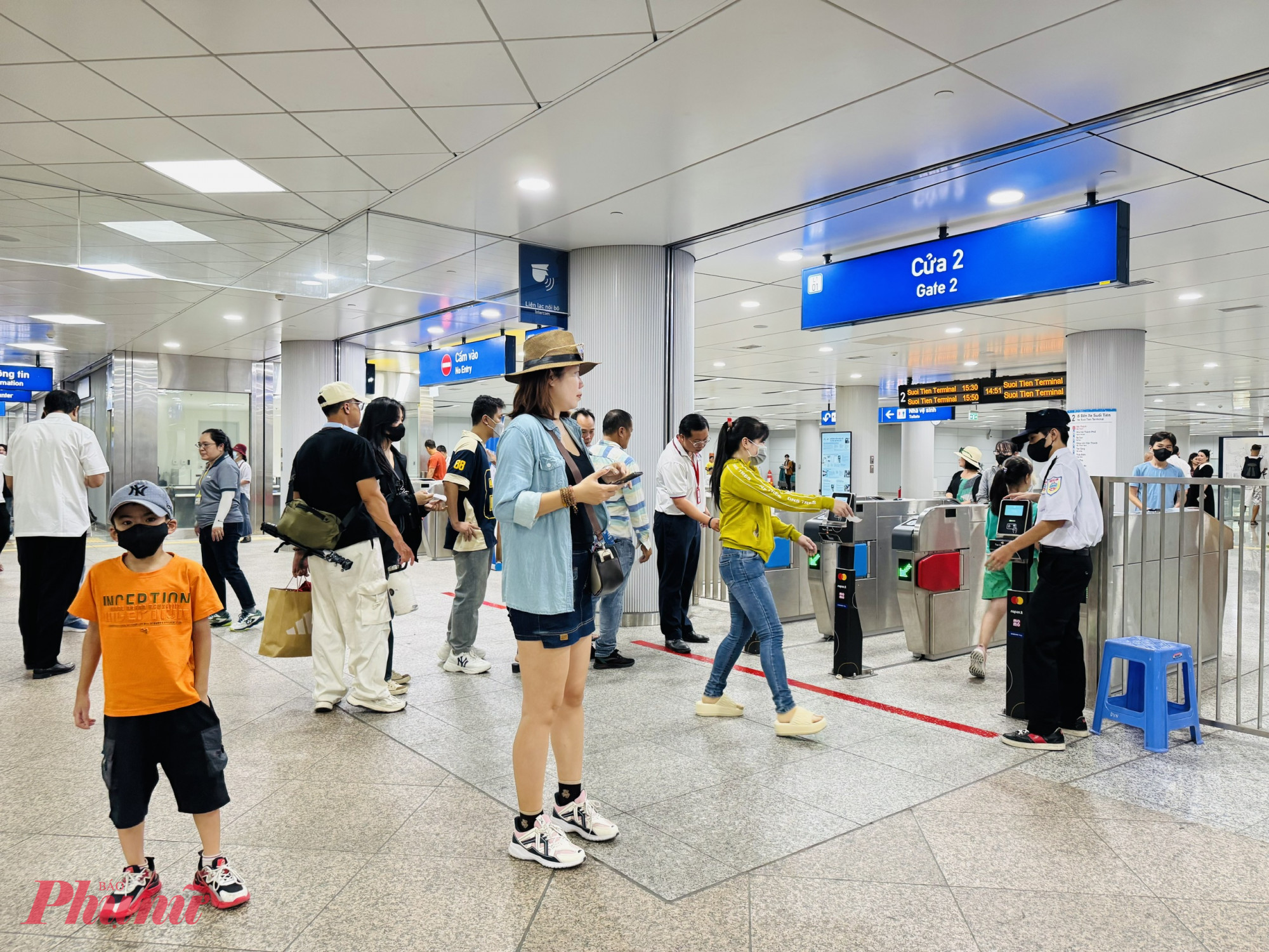 Thanh toán không tiền mặt tại Việt Nam bùng nổ hệ thống giao thông công cộng dùng thẻ mở (open-loop) ngày càng phổ biến