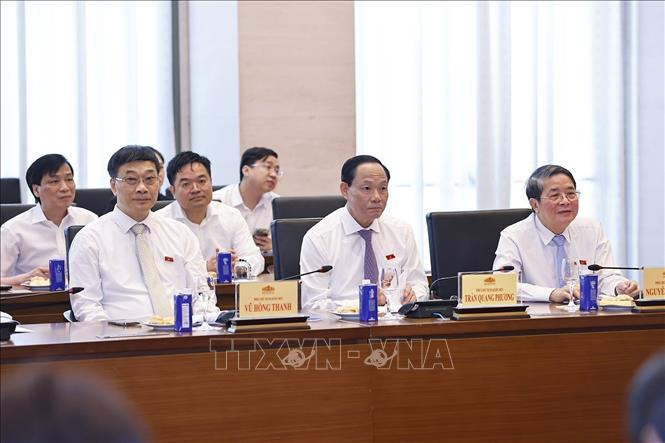Chủ tịch Quốc hội Trần Thanh Mẫn: Báo chí đưa Quốc hội đến gần dân, đưa tiếng dân vào nghị trường Các Phó Chủ tịch Quốc hội dự gặp mặt. Ảnh: Doãn Tấn/TTXVN