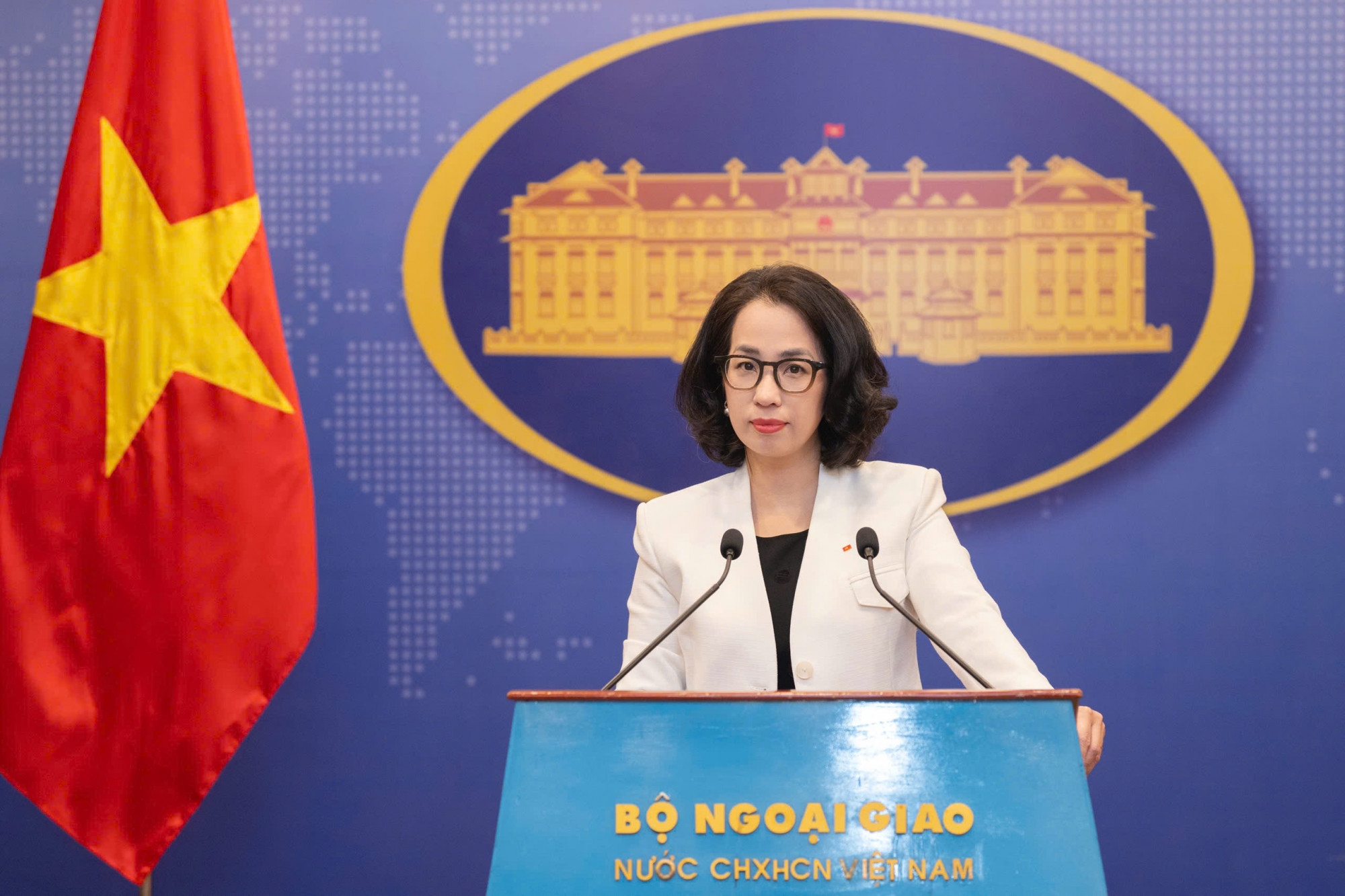 Người phát ngôn Bộ Ngoại giao Phạm Thu Hằng 