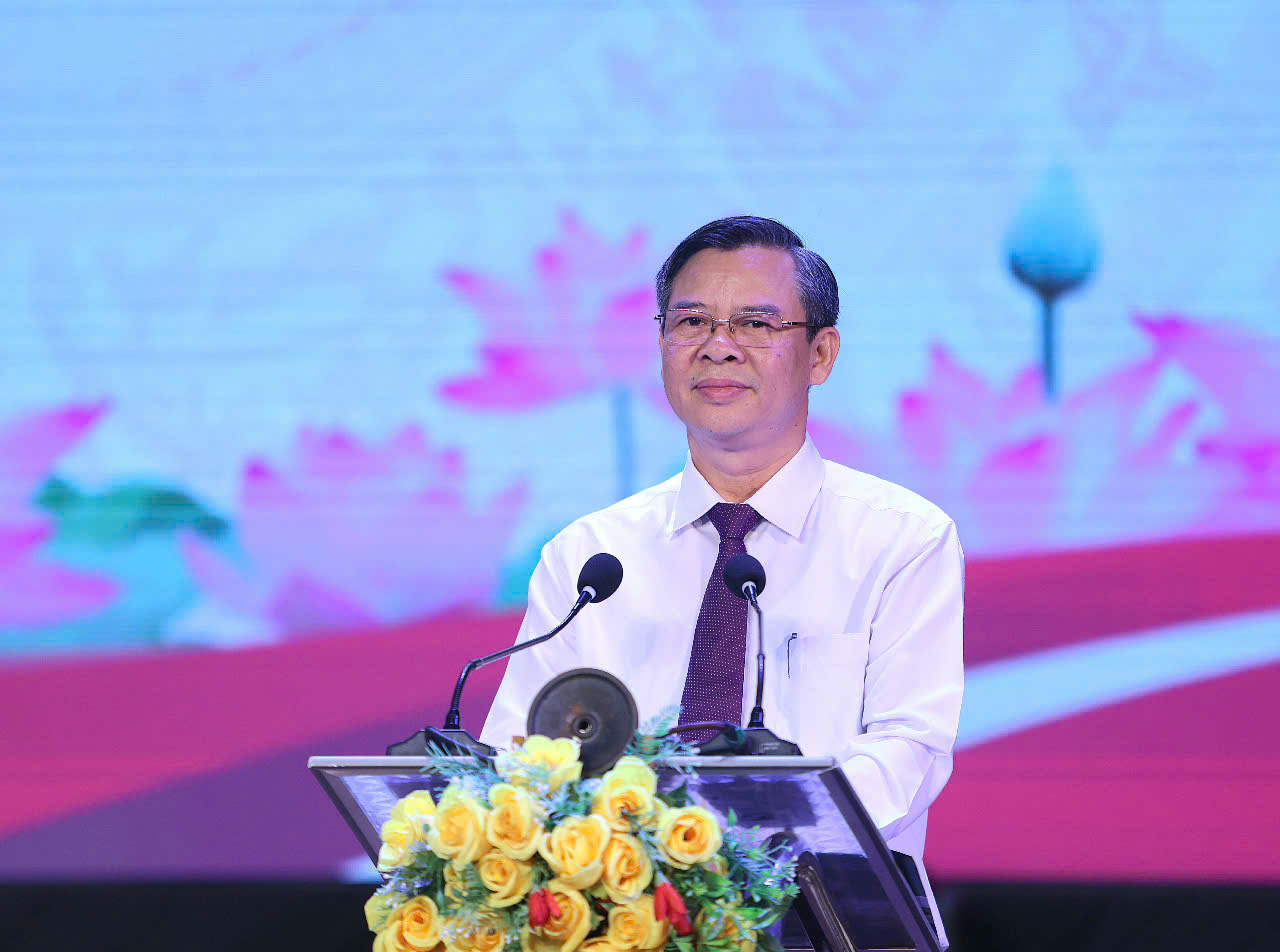 Chủ tịch UBND TP Cần ThơÔng Trương Cảnh Tuyên - Chủ tịch UBND TP Cần Thơ - phát biểu - Ảnh: Trung Phạm