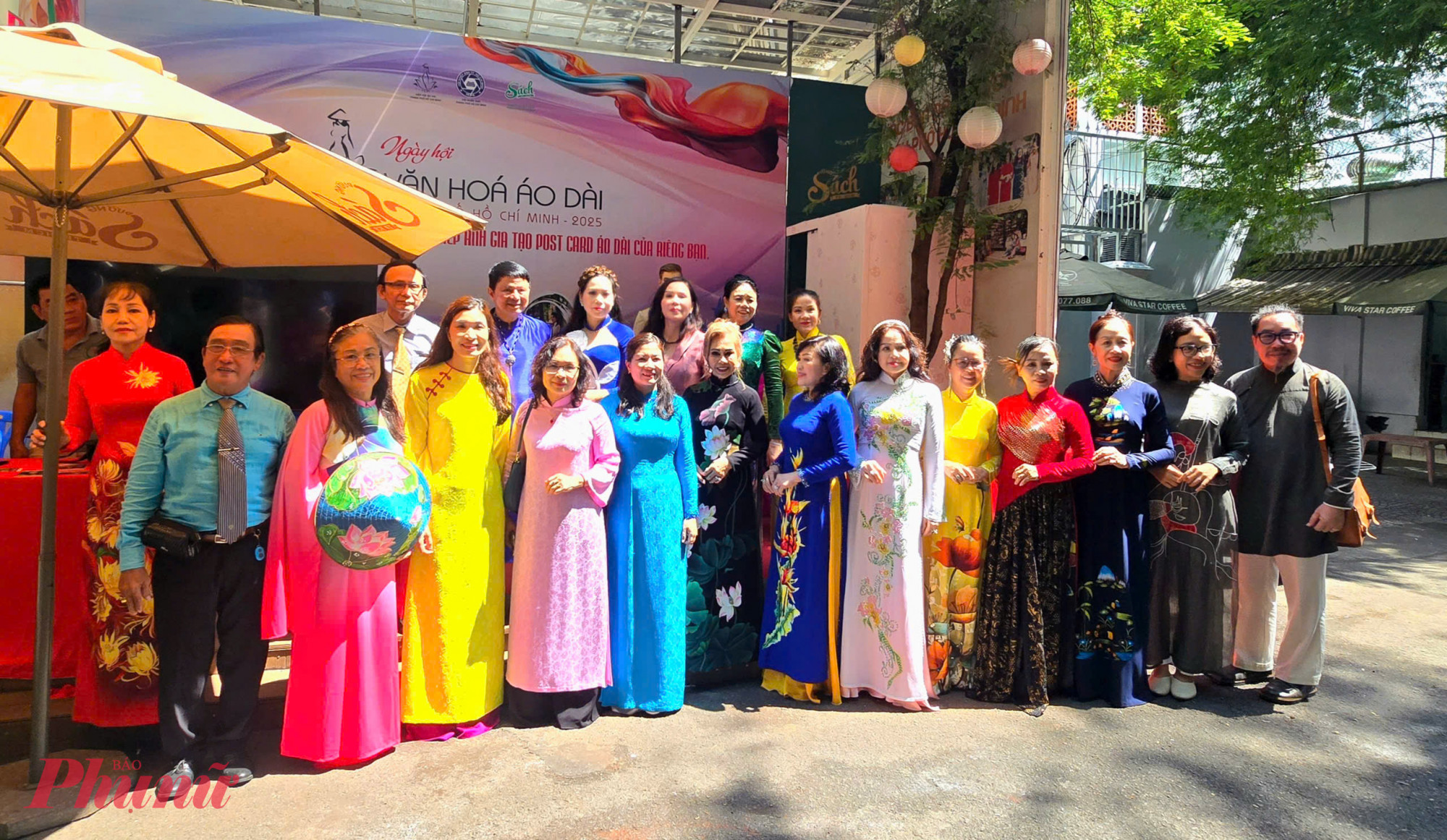 Ngày hội văn hóa Áo dài TPHCM 2025 với chủ đề “Áo dài tri ân”.