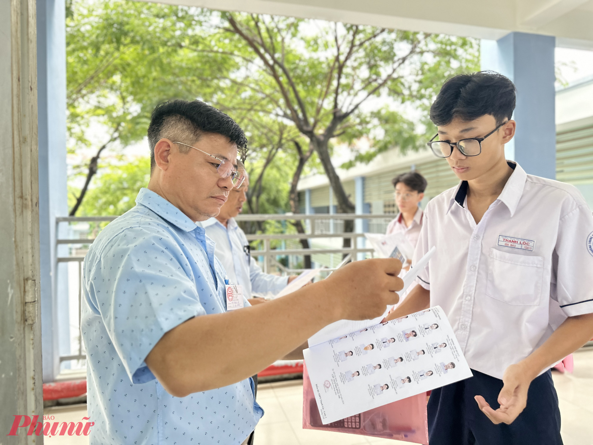 Điểm thi tốt nghiệp THPT 2025 lên phương án dự phòng đối phó rủi ro thời tiết - Ảnh: Nguyễn Loan